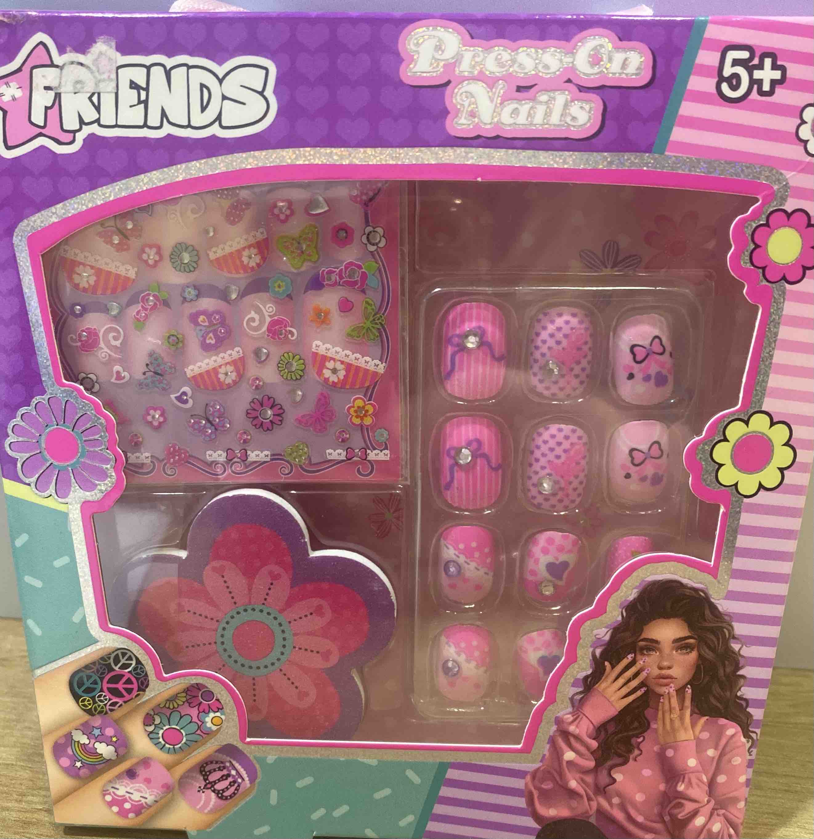 SET ZA OBLIKOVANJE NOKTIJU PRESS ON 28378